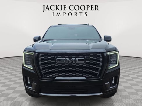 Used 2023 GMC Yukon Denali Ultimate AWD/4WD image 2