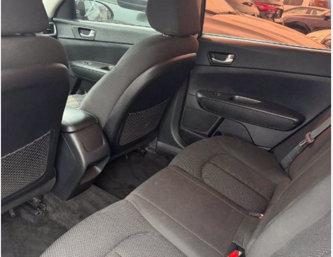 Used 2020 Kia Optima LX FWD image 9
