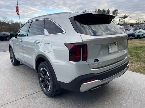 New 2026 Kia Sorento S AWD/4WD image 3
