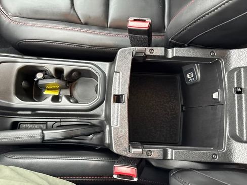 New 2025 Jeep Gladiator Rubicon w/ Convenience Group image 25