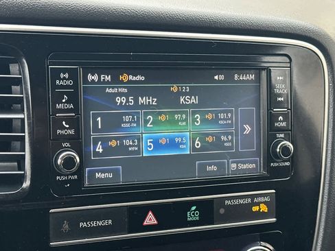 Used 2019 Mitsubishi Outlander ES image 21