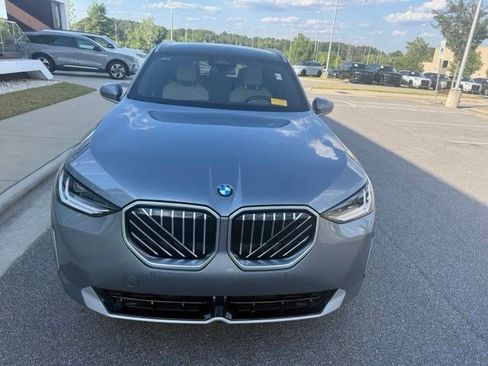 Used 2025 BMW X3 xDrive30i w/ Convenience Package AWD/4WD image 3