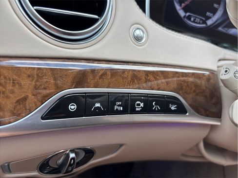 Used 2015 Mercedes-Benz S 63 AMG 4MATIC Sedan image 36
