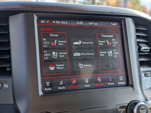 Used 2021 RAM 1500 Laramie image 23