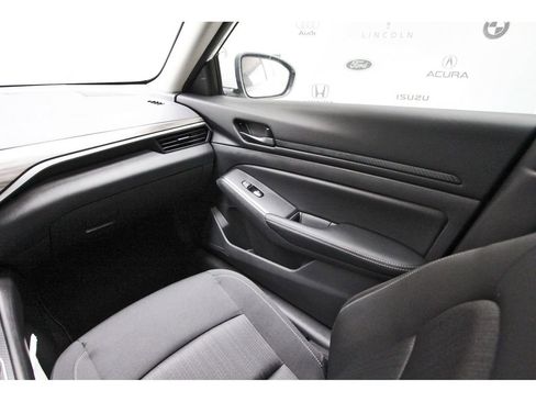 New 2026 Nissan Altima 2.5 SV w/ SV Special Edition Package FWD image 8