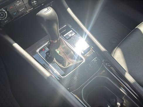 Used 2022 Jeep Compass Trailhawk w/ Trailhawk Convenience Group AWD/4WD image 21