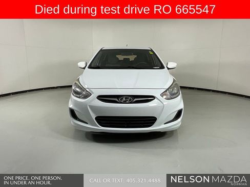 Used 2014 Hyundai Accent GS image 2