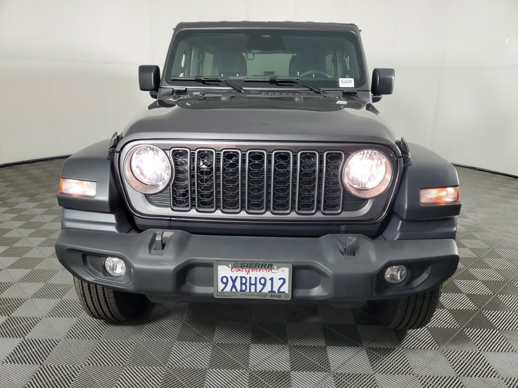 Used 2026 Jeep Wrangler Unlimited Sport AWD/4WD image 9