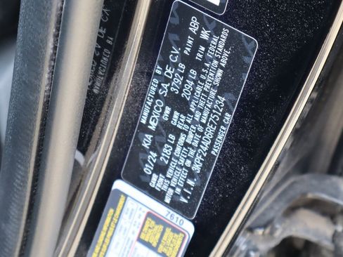 Used 2024 Kia Forte LXS w/ LXS Technology Package FWD image 26