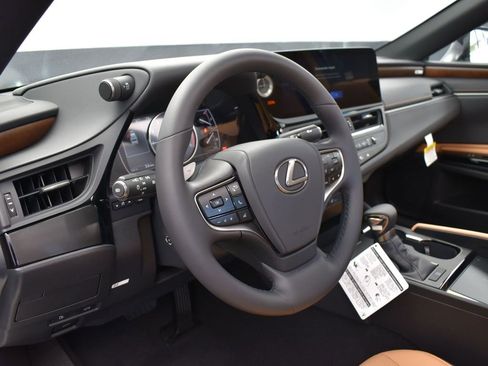 New 2025 Lexus ES 350 w/ Premium Package image 12