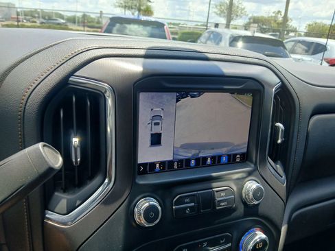 Used 2020 GMC Sierra 1500 AT4 w/ Off Road Performance Package AWD/4WD image 29