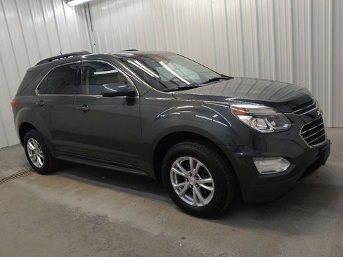 Used 2017 Chevrolet Equinox LT w/ Convenience Package FWD image 11