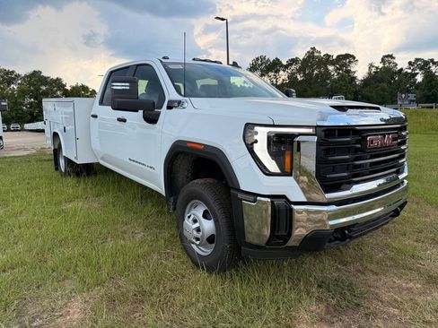 New 2025 GMC Sierra 3500 Pro w/ Convenience Package AWD/4WD image 8