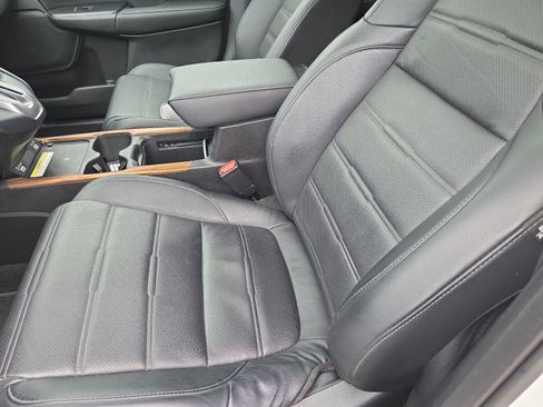 Used 2022 Honda CR-V Touring image 18