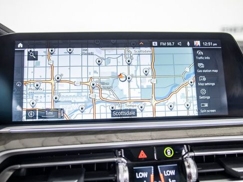 Used 2022 BMW X7 xDrive40i w/ M Sport Package AWD/4WD image 35