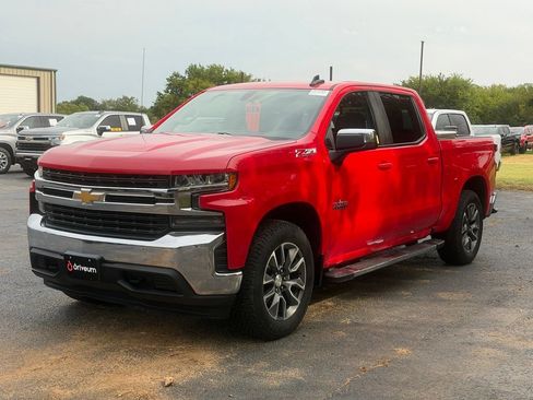 Used 2020 Chevrolet Silverado 1500 LT w/ Texas Edition AWD/4WD image 3
