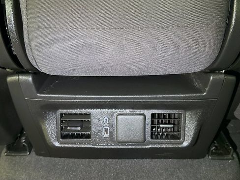 Certified 2026 Chevrolet Silverado 1500 RST AWD/4WD image 23