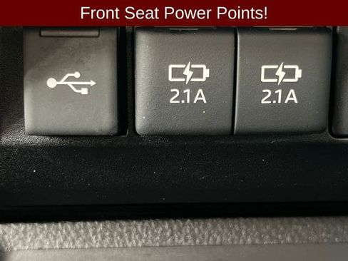 Used 2020 Toyota Tundra Limited w/ Limited Premium Package AWD/4WD image 13
