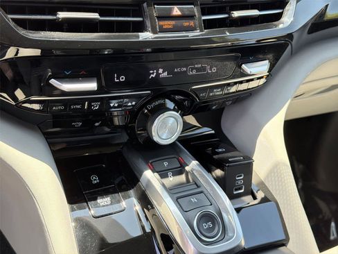 Certified 2024 Acura MDX FWD w/ Technology Package image 37