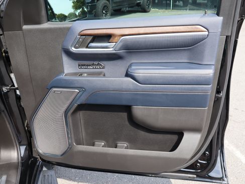 Used 2023 Chevrolet Silverado 1500 High Country w/ Technology Package AWD/4WD image 37