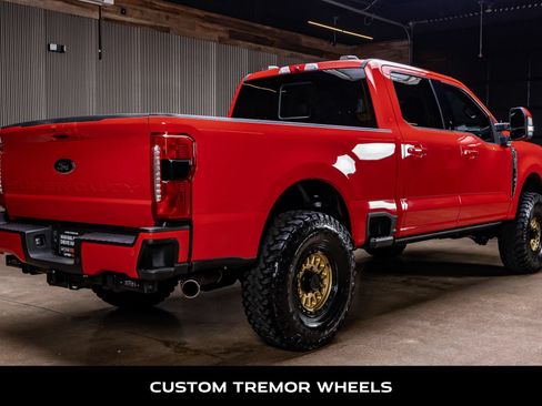 Used 2023 Ford F250 Lariat w/ Sport Appearance Package AWD/4WD image 9