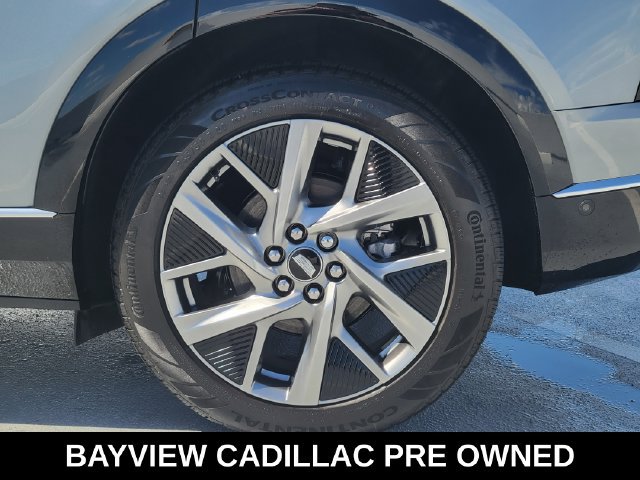 Certified 2027 Cadillac Optiq Luxury RWD image 19