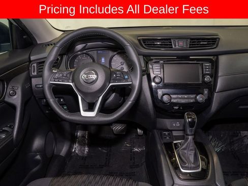Used 2020 Nissan Rogue SV w/ Premium Package FWD image 7