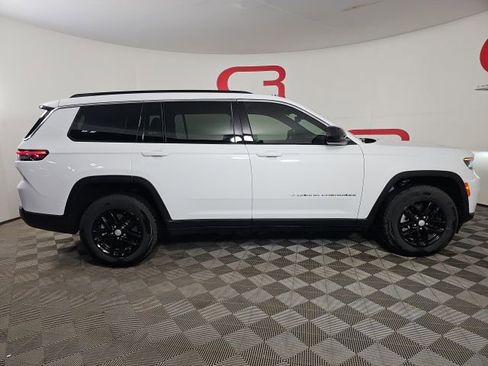 Certified 2024 Jeep Grand Cherokee L Laredo w/ Luxury Tech Group I image 8