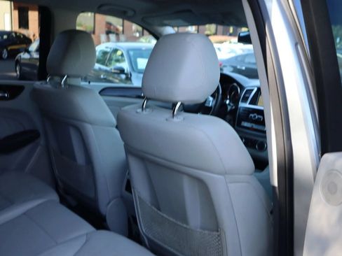 Used 2016 Mercedes-Benz GL 320 BlueTEC 4MATIC image 29