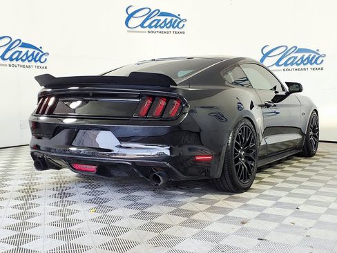 Used 2016 Ford Mustang GT w/ GT Performance Package RWD image 6