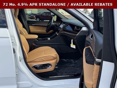 New 2025 Jeep Grand Cherokee Summit w/ Adv Protech Group IV image 10