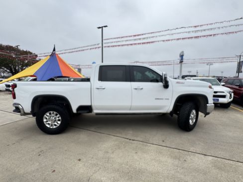 Used 2024 Chevrolet Silverado 2500 LTZ w/ LTZ Plus Package image 7
