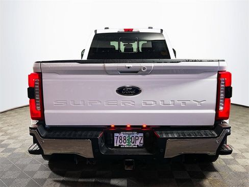 Used 2024 Ford F450 Lariat w/ Camper Package image 7