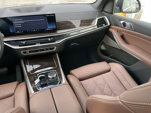 Certified 2026 BMW X5 xDrive40i w/ Premium Package image 10