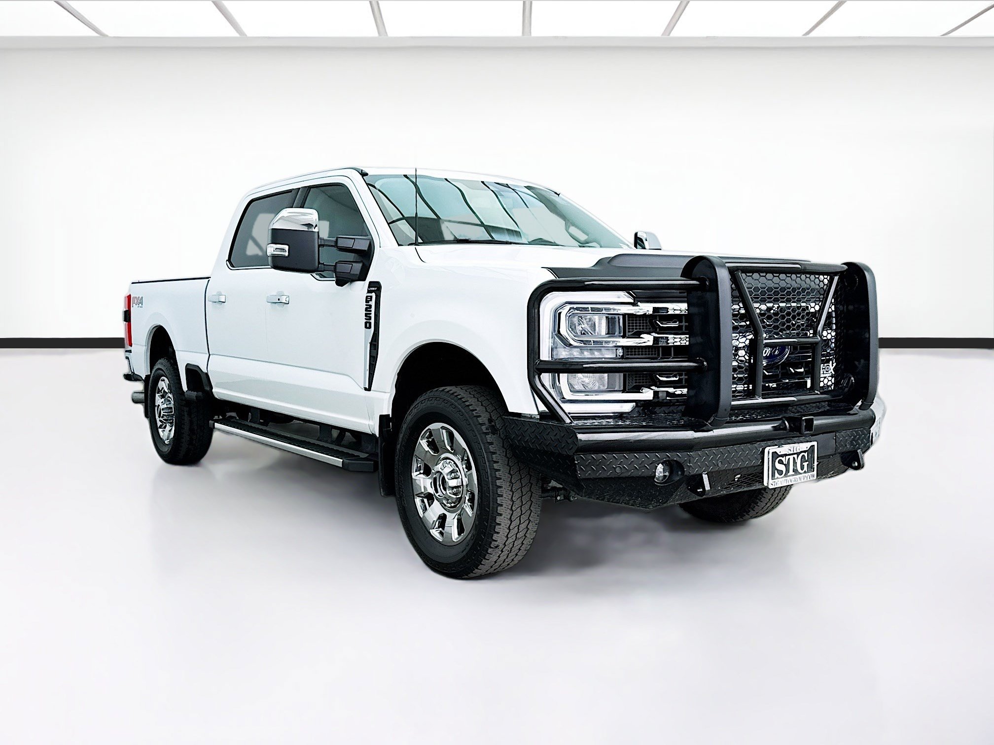 Used 2024 Ford F250 Lariat w/ Chrome Package AWD/4WD image 3