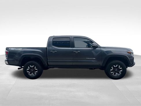 Used 2021 Toyota Tacoma TRD Off-Road AWD/4WD image 7