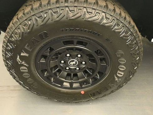 New 2026 Ford Bronco 4-Door AWD/4WD image 13
