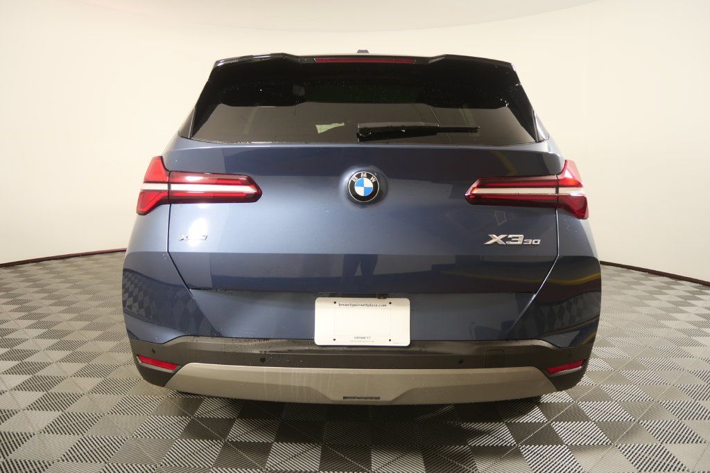 Used 2025 BMW X3 xDrive30i AWD/4WD image 5