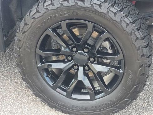 Used 2020 GMC Sierra 1500 AT4 w/ AT4 Premium Package AWD/4WD image 12