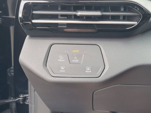 Used 2023 Volkswagen ID.4 Pro S RWD image 17