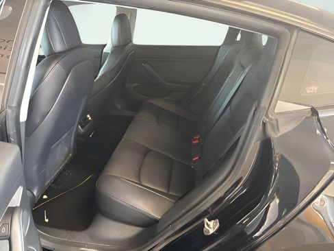 Used 2023 Tesla Model 3 Standard Range RWD image 6
