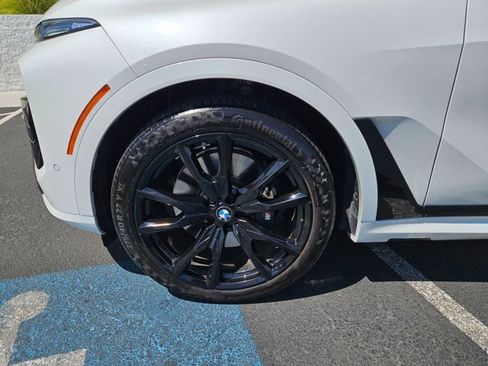 Certified 2025 BMW X7 M60i image 22