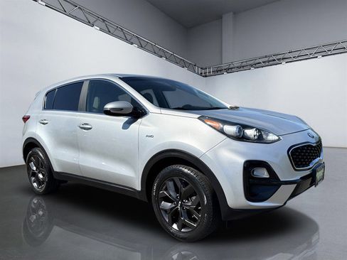 Used 2022 Kia Sportage LX w/ LX AWD Value Edition Package image 8