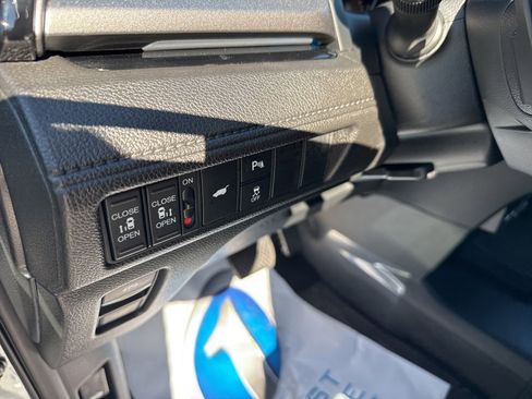 New 2026 Honda Odyssey Touring image 27