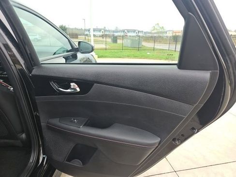 Used 2022 Kia Forte GT w/ GT Technology Package image 33