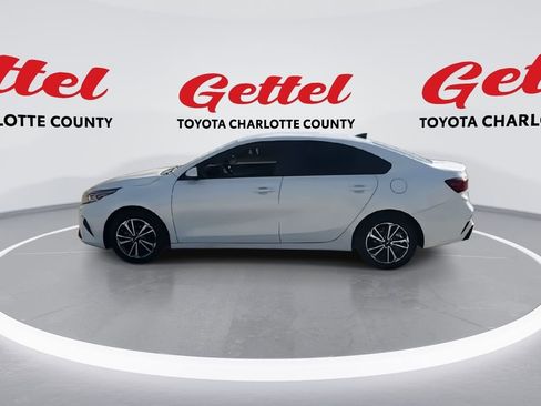 Used 2022 Kia Forte LXS image 5