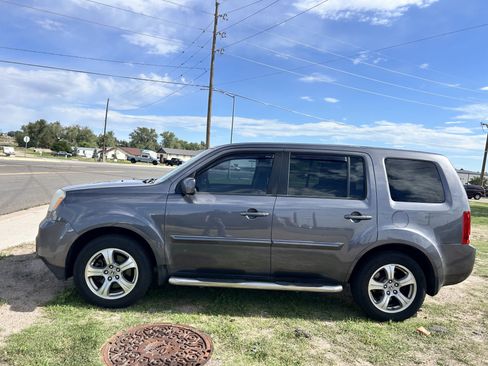 Used 2014 Honda Pilot EX image 2