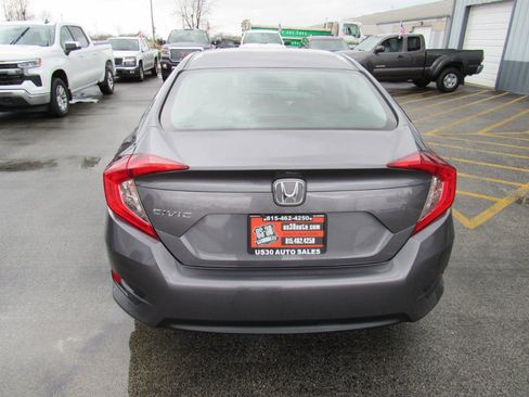 Used 2016 Honda Civic EX image 5
