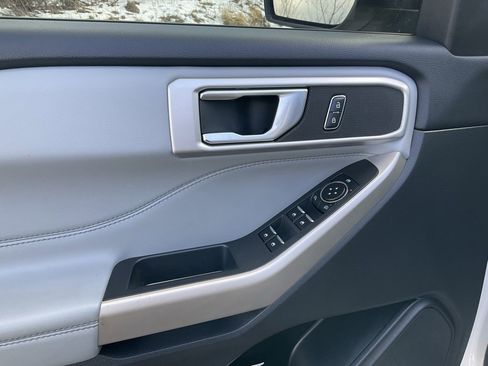 Used 2023 Ford Explorer XLT w/ Equipment Group 202A image 17