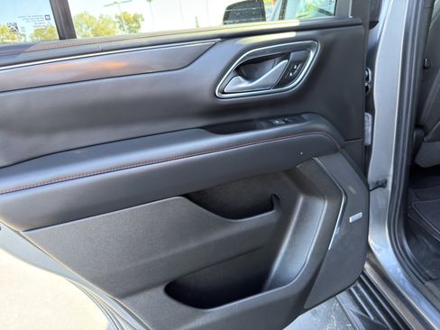 Used 2022 Chevrolet Tahoe RST w/ Luxury Package image 19